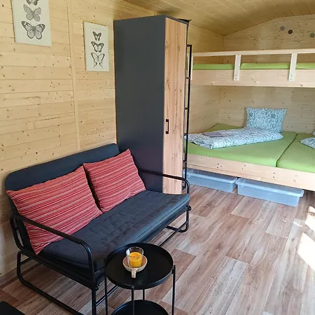 Maringotka U Skalek Lodge Hlavnovice