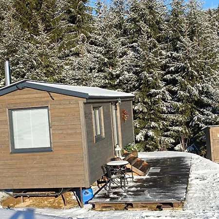 Lodge Maringotka U Skalek *