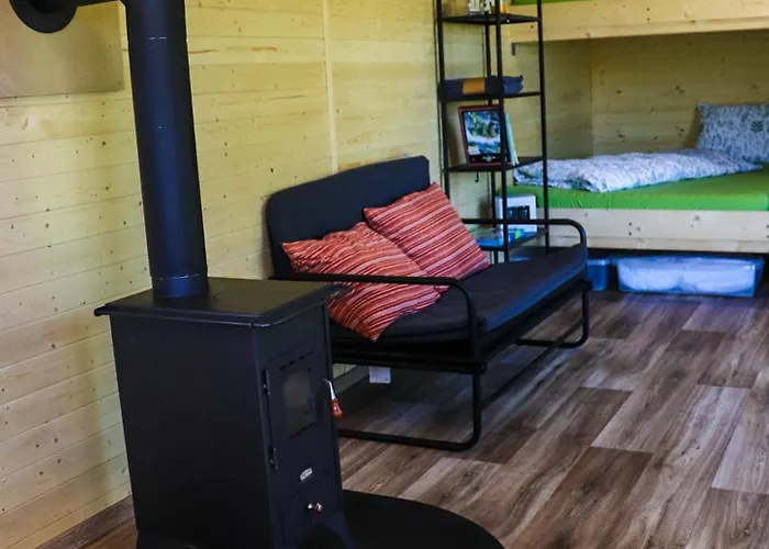 Lodge Maringotka U Skalek *