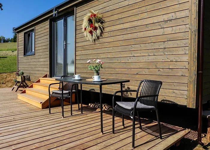 Maringotka U Skalek Lodge