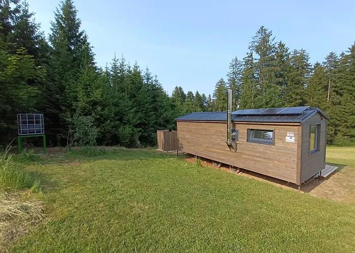 Lodge Maringotka U Skalek *
