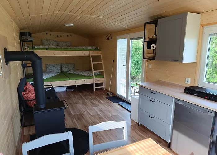 Lodge Maringotka U Skalek Hlavnovice